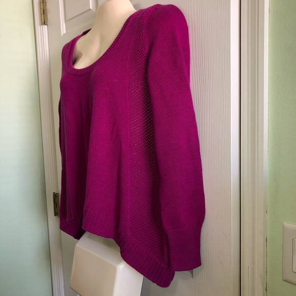 Victoria’s Secret M Oversized Sweater - Picture 3 of 9